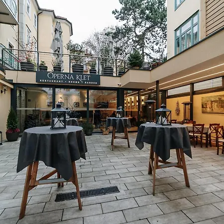 Hotel Operna Klet 3*