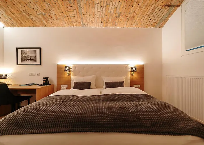 Operna Klet 酒店 卢布尔雅那