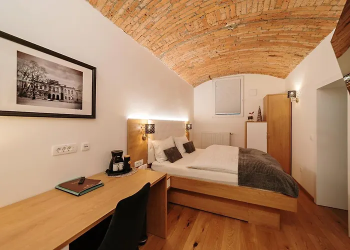 Hotel Operna Klet Liubliana