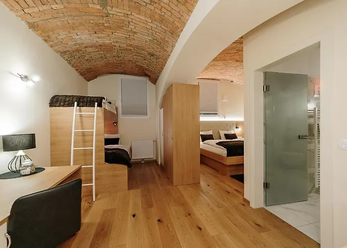 Operna Klet Hotel Liubliana