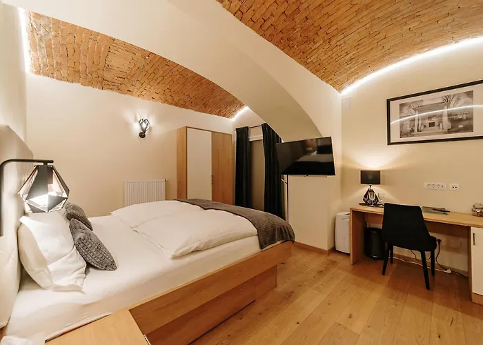 Hotel Operna Klet Liubliana