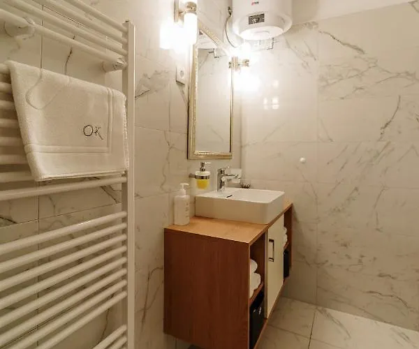 Operna Klet 酒店 3*