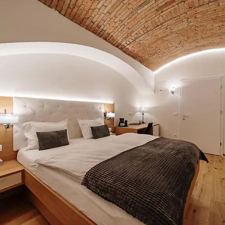 Hotel Operna Klet Laibach