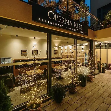 Operna Klet ホテル