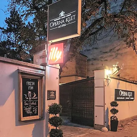 Hotel Operna Klet 3*