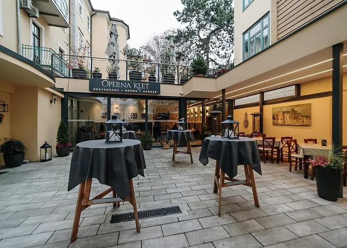 Hotel Operna Klet 3*